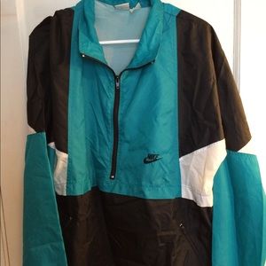 Vintage Nike waterproof pullover green, black